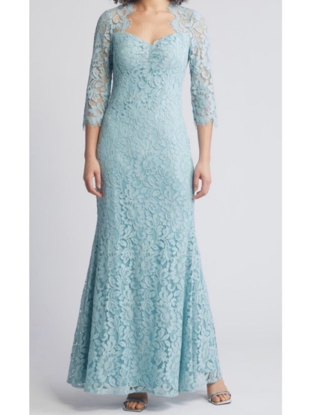 NWT Eliza J Lace Trumpet Gown Size 4